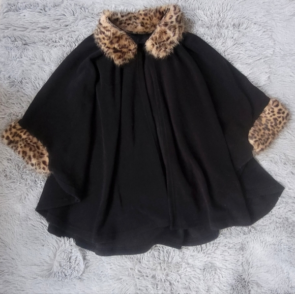 Poncho with leopard print fur trim - Picture 1 of 2